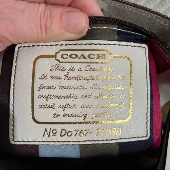 Vintage Coach shoulder bag - Picture 12 of 16